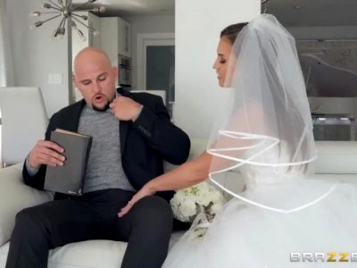 Kelsi Monroe Sucks And Fucks Right Before Her Wedding.