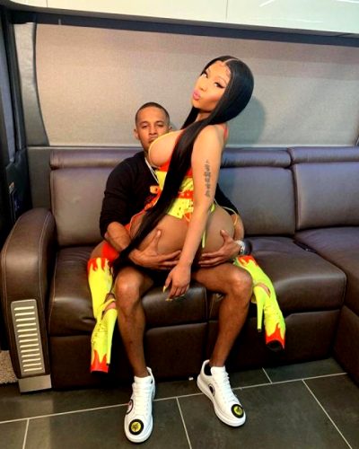 Nicki Minaj Getting Grabbed.