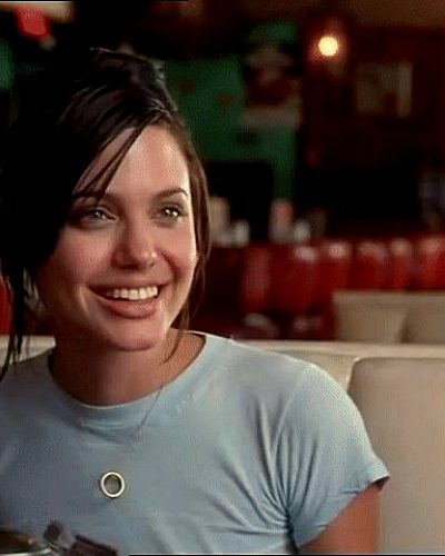 Young Angelina Jolie In ‘Mojave Moon’